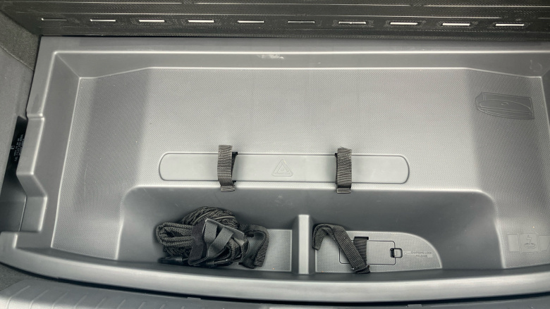 Hyundai IONIQ 100kW Premium 38kWh 5dr Auto Electric Hatchback